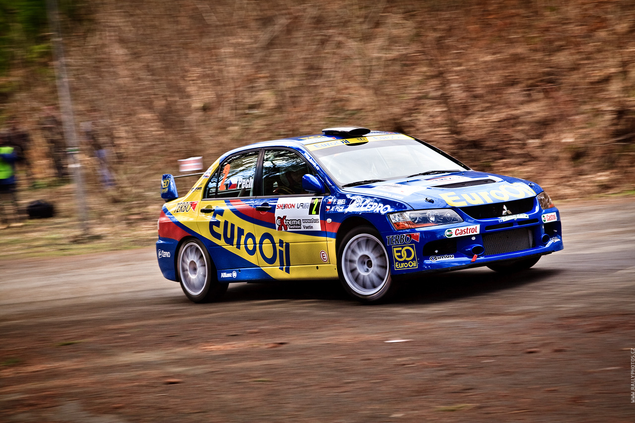 SHERON Valašská Rally 2010 - Václav Pech - Mitsubishi Lancer EVO IX