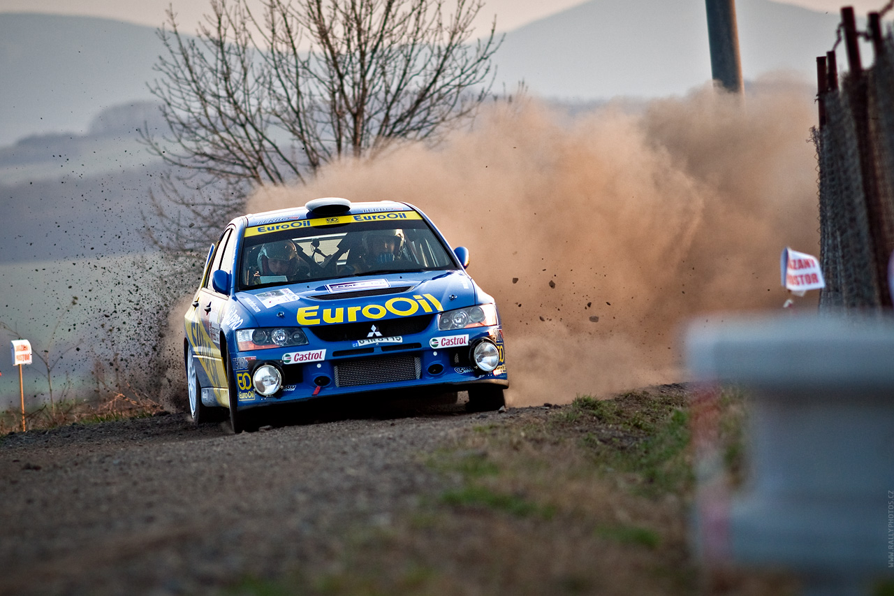 SHERON Valašská Rally 2010 - Václav Pech - Mitsubishi Lancer EVO IX